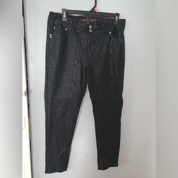 Sabrina Lauren Pants - Stylish Black Pants for Women